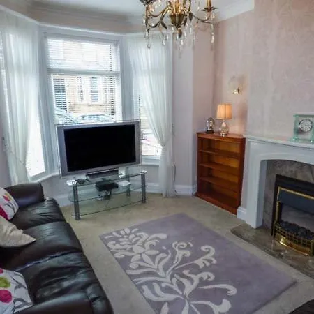 31 Elmville Avenue Holiday home