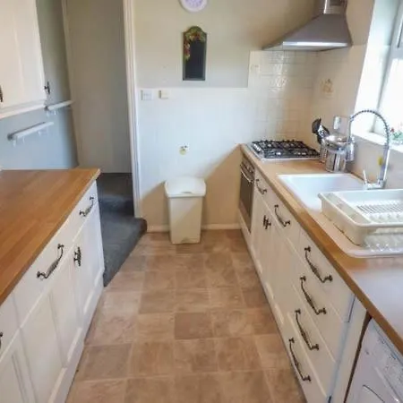 Holiday home 31 Elmville Avenue Scarborough