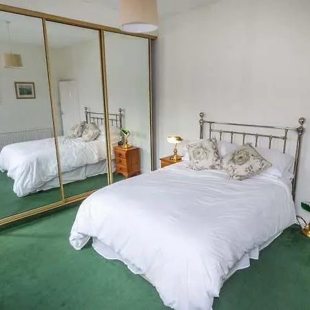 31 Elmville Avenue Holiday home